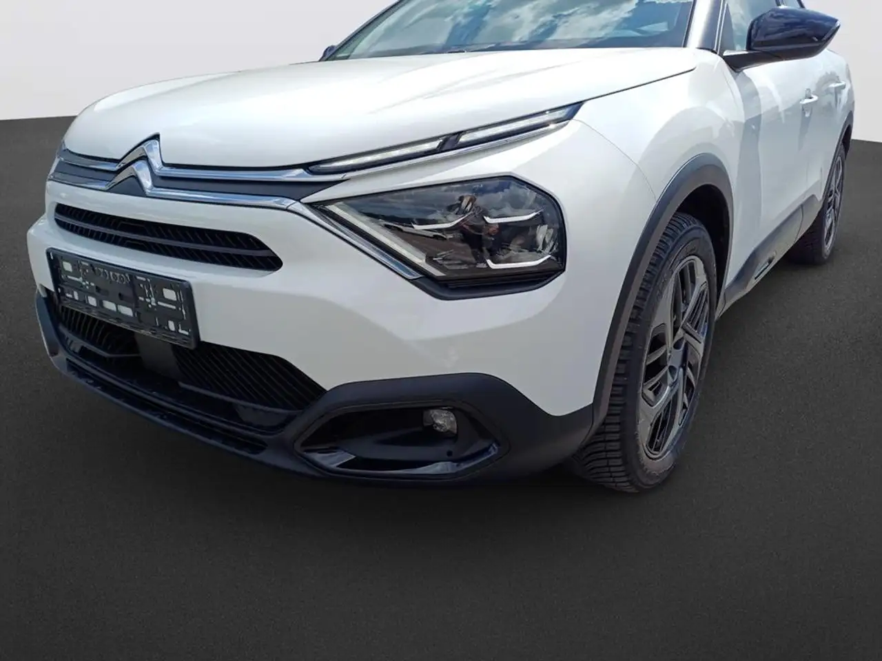 Citroen C4 PureTech 130 S&S Feel Pack — معرض صور السيارة 9