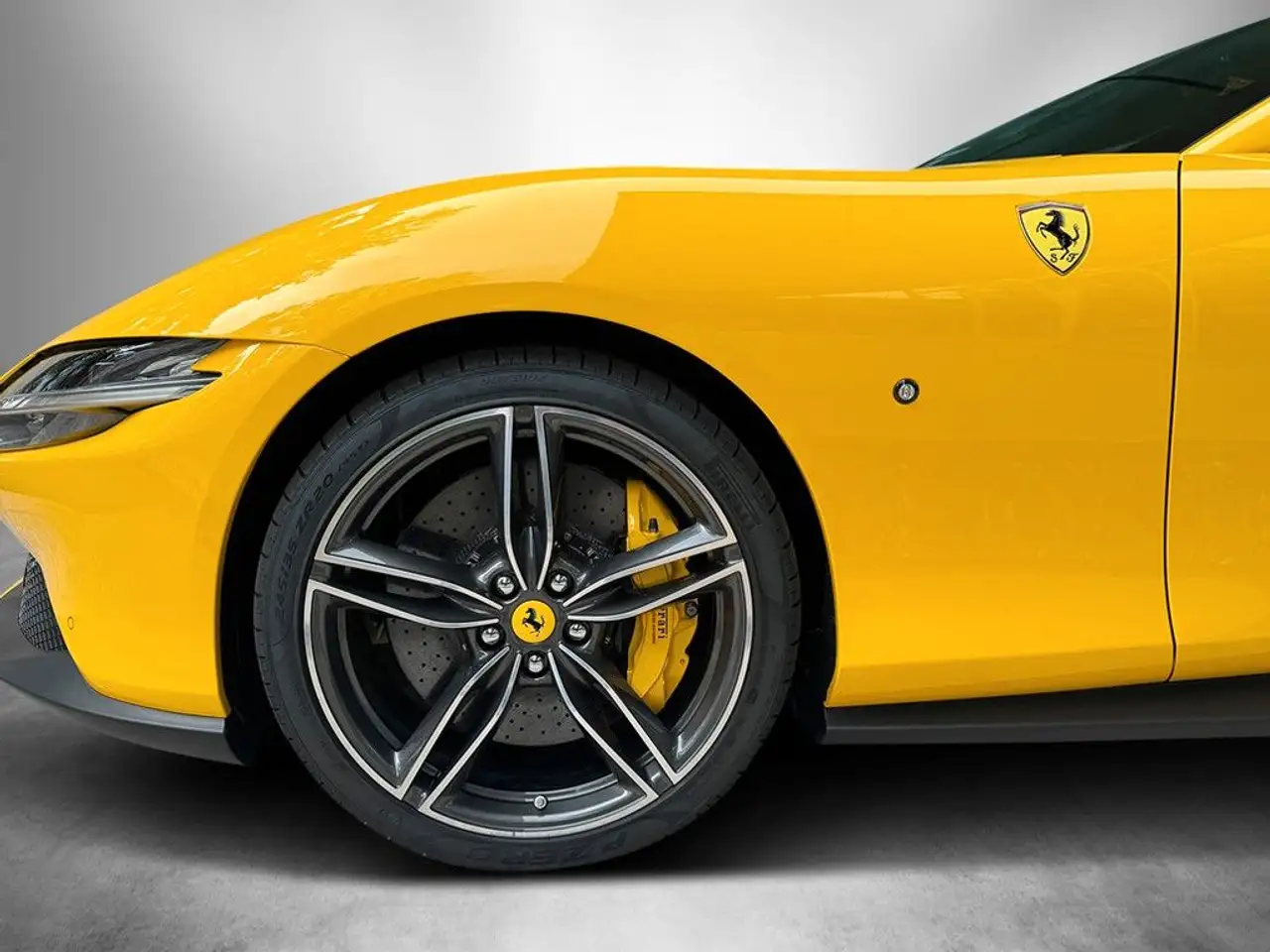 Ferrari Roma Spider / MADM / Surround / JBL / ACC — معرض صور السيارة 9