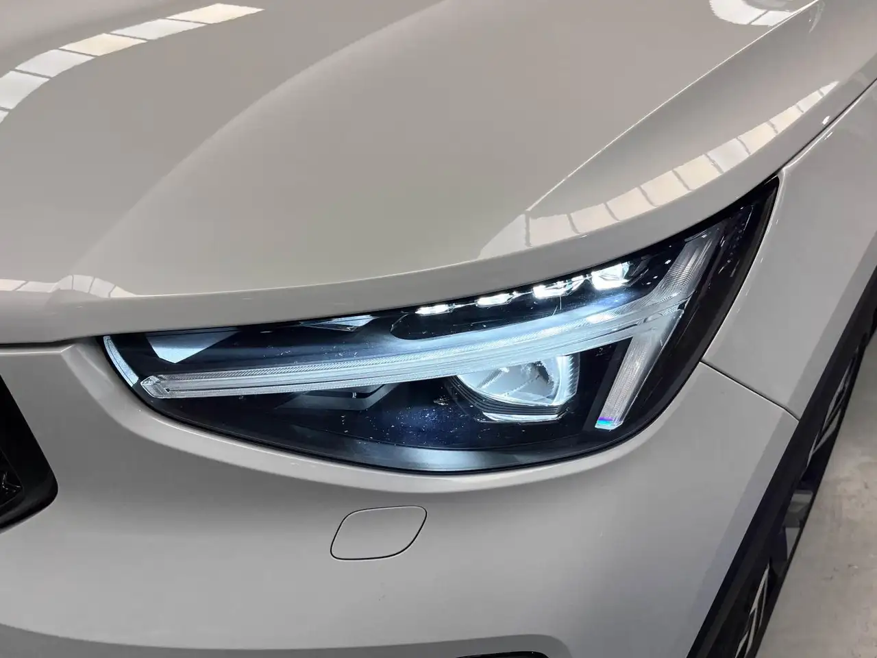 Volvo XC40 B4 Ultimate Dark Aut. — Galerie du véhicule 29