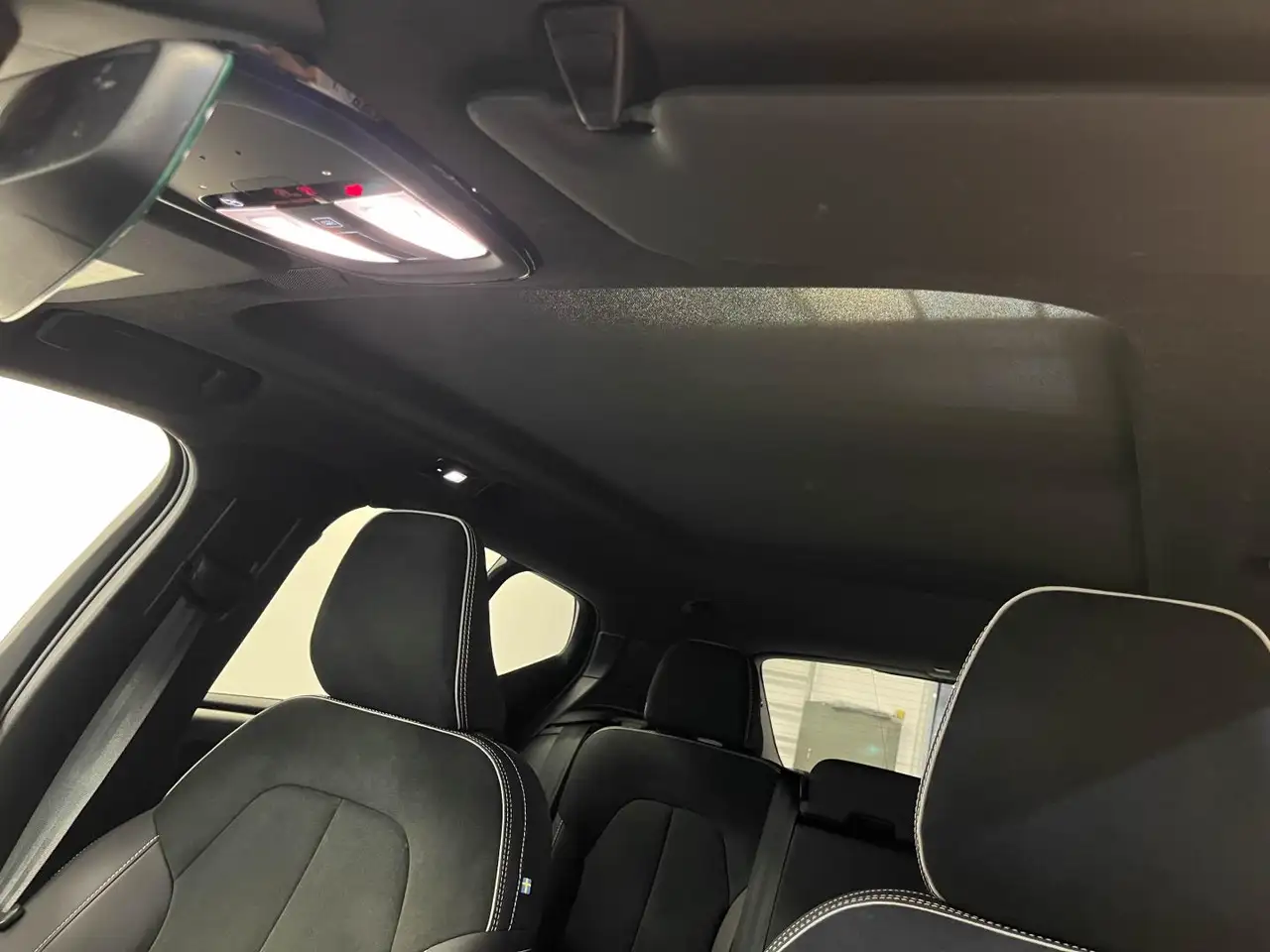 Volvo XC40 B4 Ultimate Dark Aut. — Galerie du véhicule 19