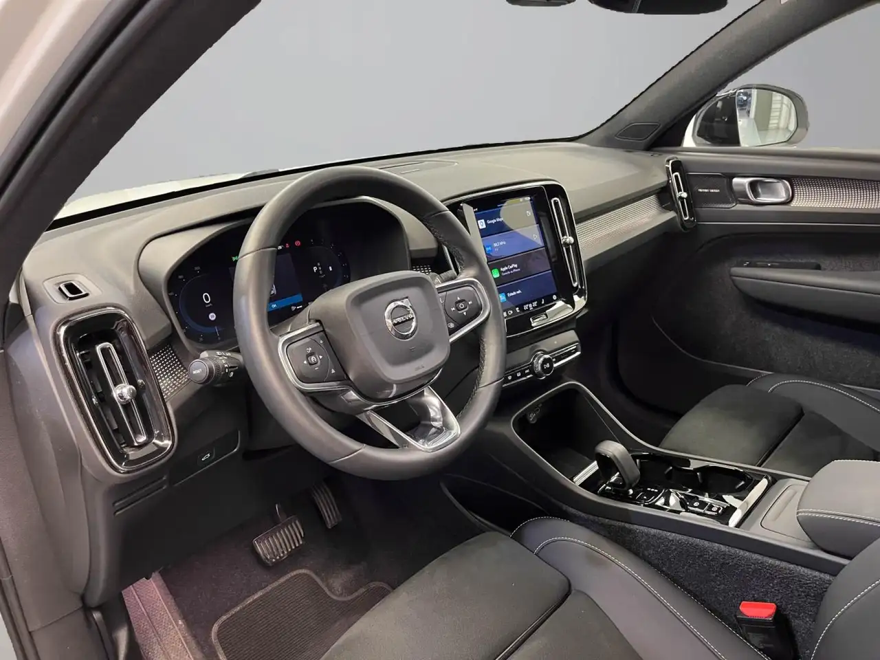 Volvo XC40 B4 Ultimate Dark Aut. — Galerie du véhicule 35