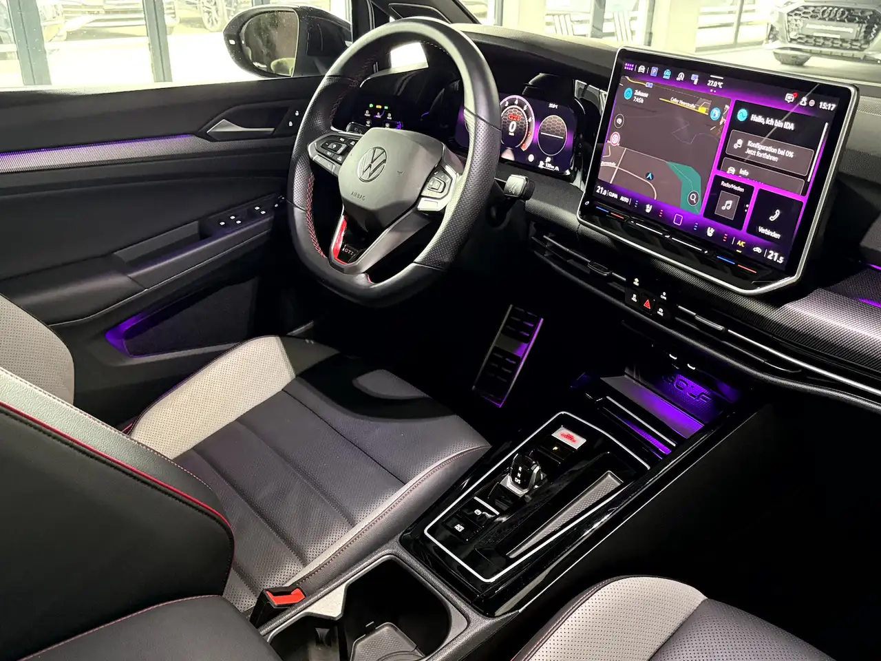 Volkswagen Golf GTI 2.0 TSI*BlackStyle*Pano*IQ*H&K*HUD* — Vehicle gallery 11