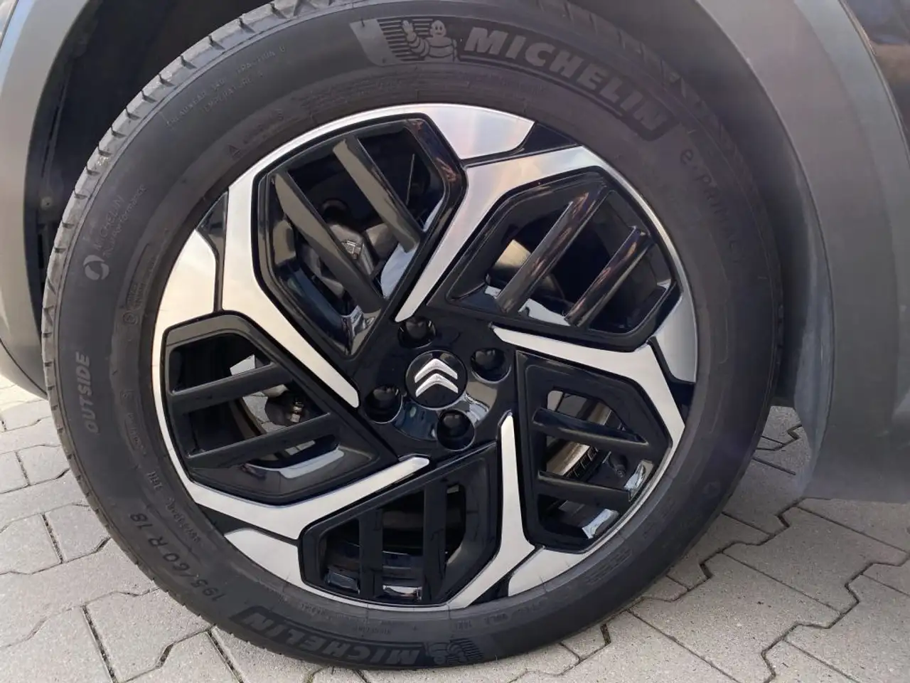 Citroen C4 PT 130 S&S *Automatik* MAX *beh. Frontsch*HeadUp* — Galería del vehículo 7