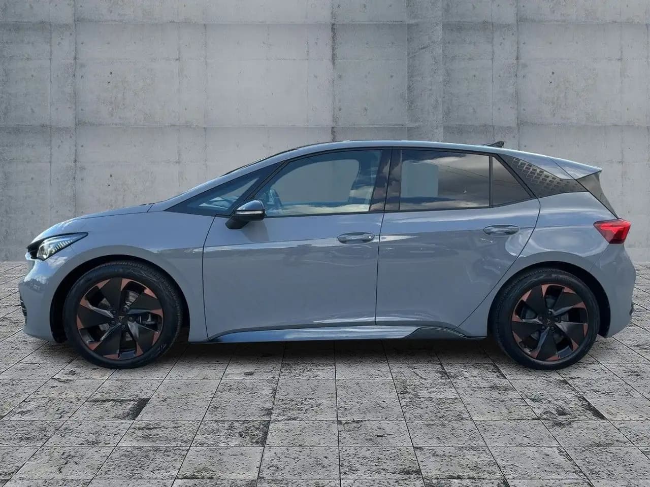CUPRA Born 150kW (62kwh) LED+NAVI+APP+ACC+SHZ+RFK+NSW — Vehicle gallery 4