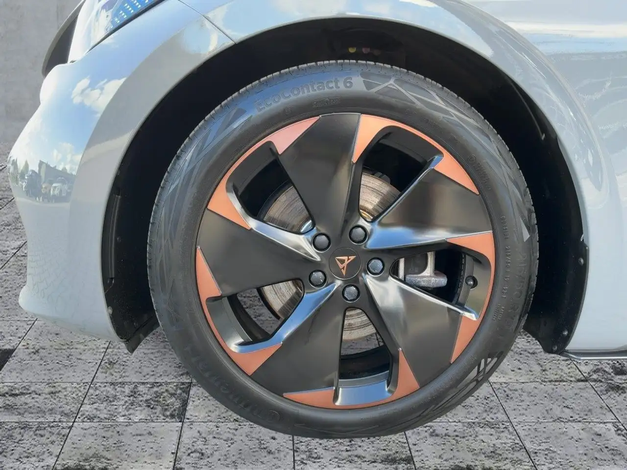 CUPRA Born 150kW (62kwh) LED+NAVI+APP+ACC+SHZ+RFK+NSW — Vehicle gallery 8