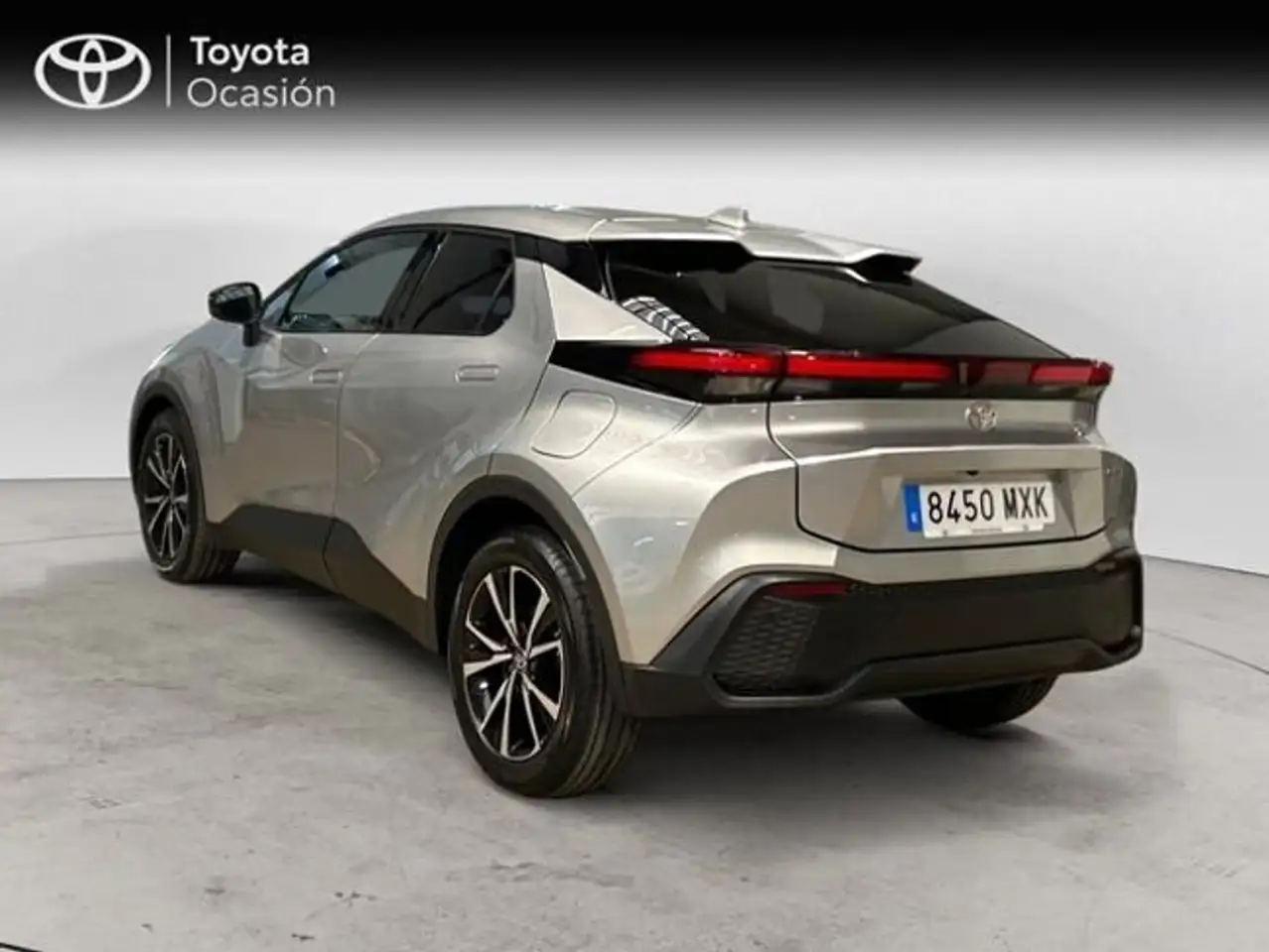 Toyota C-HR 140H Advance — Vehicle gallery 2