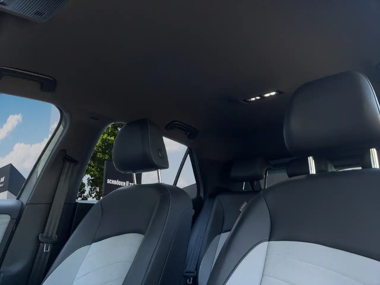 Volkswagen ID.3 Pro 150 kW (204 PS) 58 kWh 1-Gang-Automatik Pro... — معرض صور السيارة 23