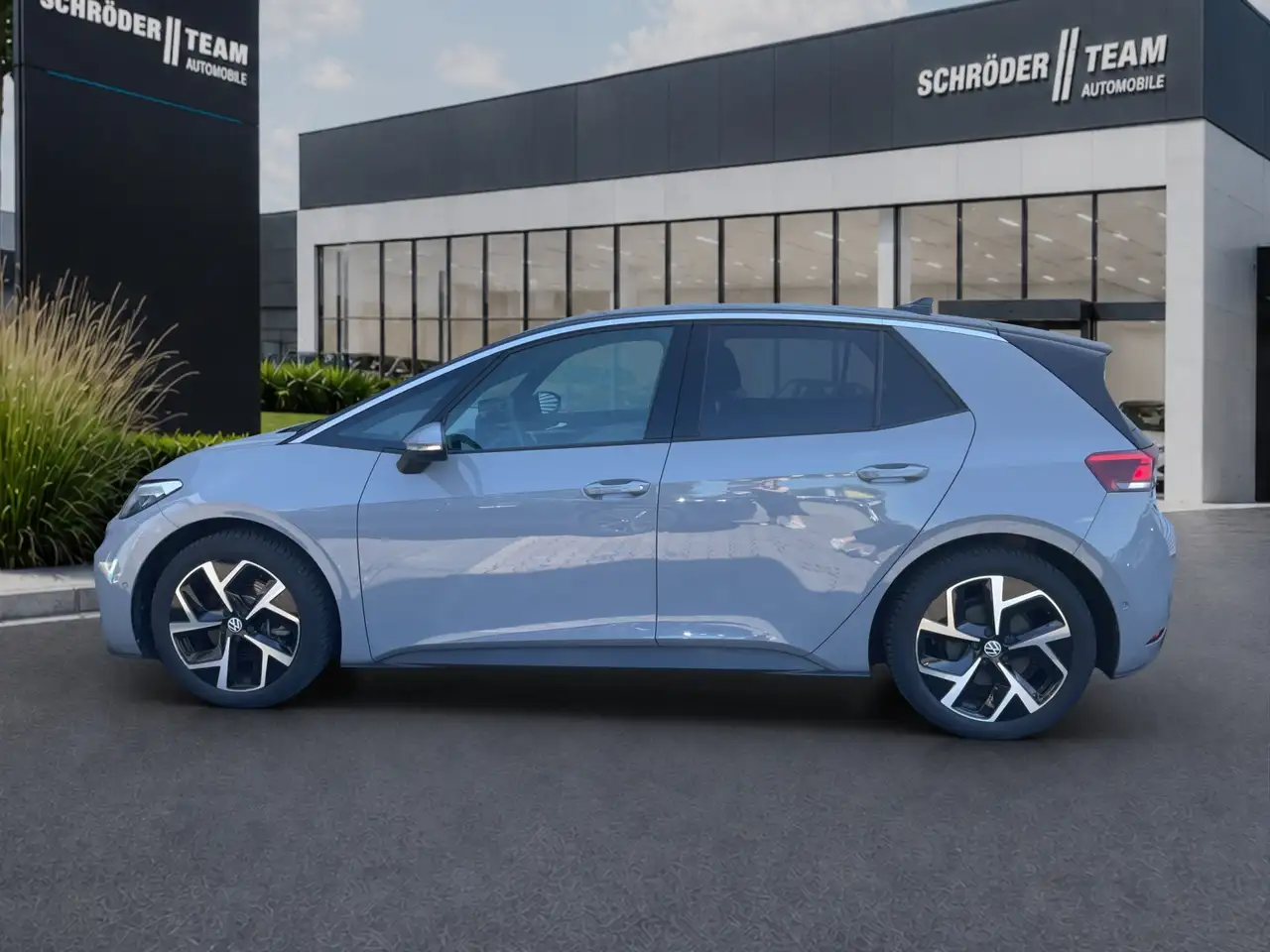 Volkswagen ID.3 Pro 150 kW (204 PS) 58 kWh 1-Gang-Automatik Pro... — معرض صور السيارة 3