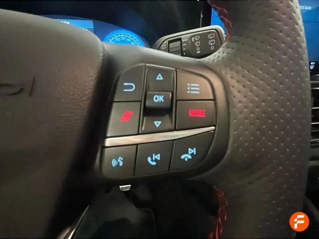 Ford Focus 2.3 Ecoboost ST Edition — Galería del vehículo 17
