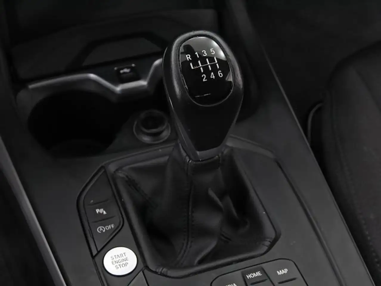 BMW 118 118i — Vehicle gallery 34