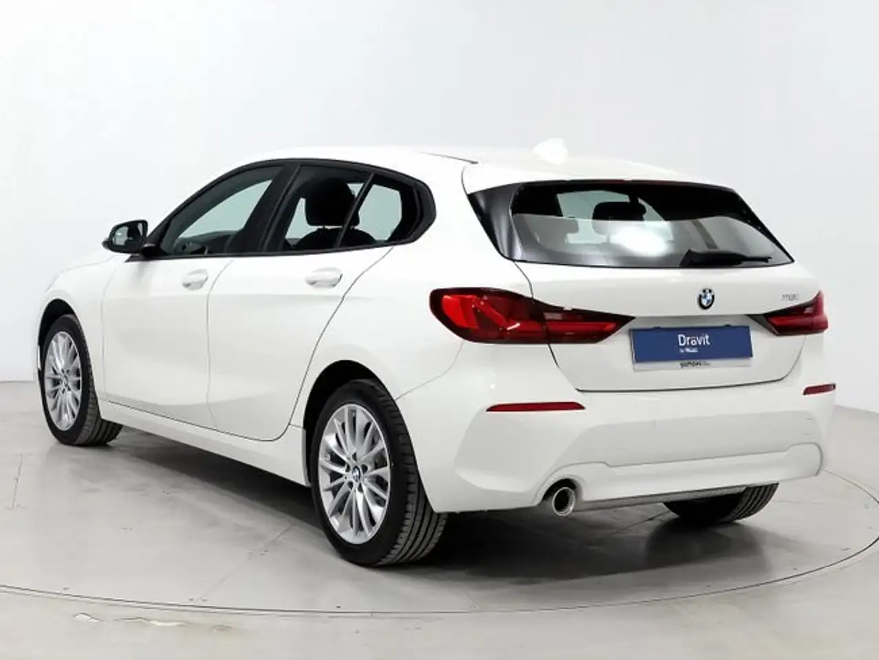 BMW 118 118i — Vehicle gallery 2