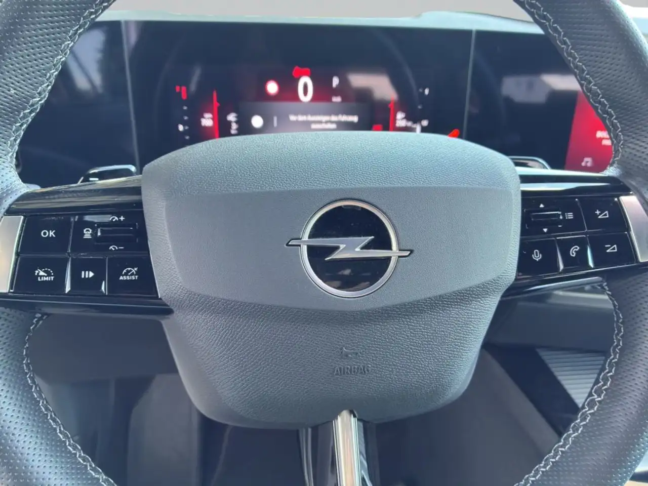 Opel Astra Sports Tourer 1.2 Turbo Automatik GS — معرض صور السيارة 7