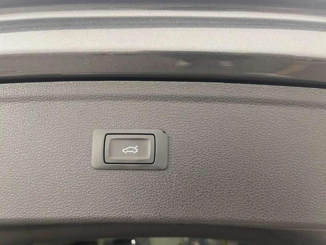 Audi Q5 Sportback 40 TDI quattro-ultra S line S tronic 150 — Galerie du véhicule 11