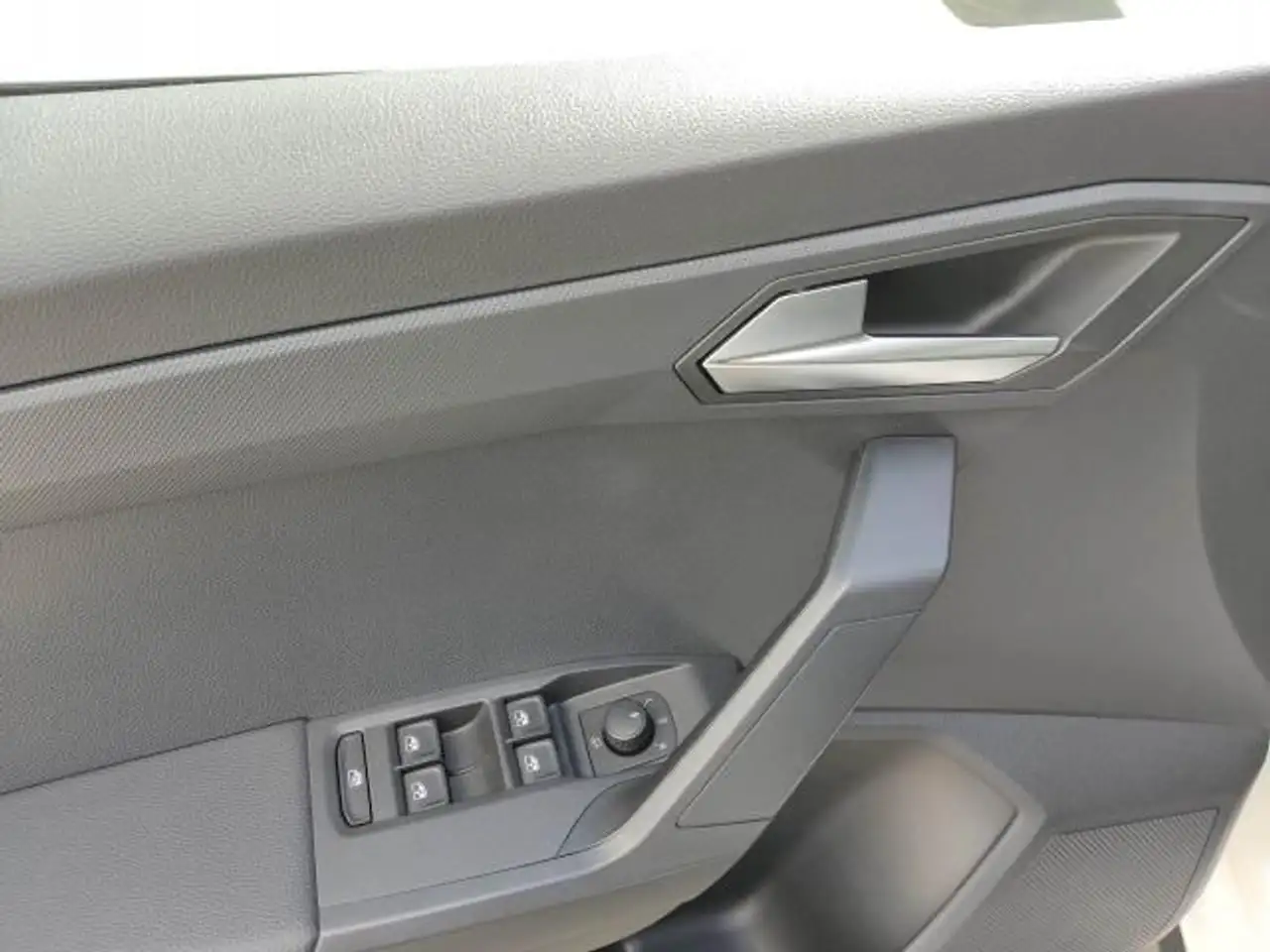 SEAT Arona ARONA STYLE EDITION 1.0 TSI FULL-LINK EINPARKH. — معرض صور السيارة 13