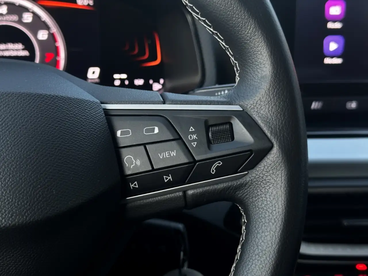 SEAT Arona 1.0 TSI DSG Style Edition GJR Alu SHZ Parkassist L — معرض صور السيارة 23