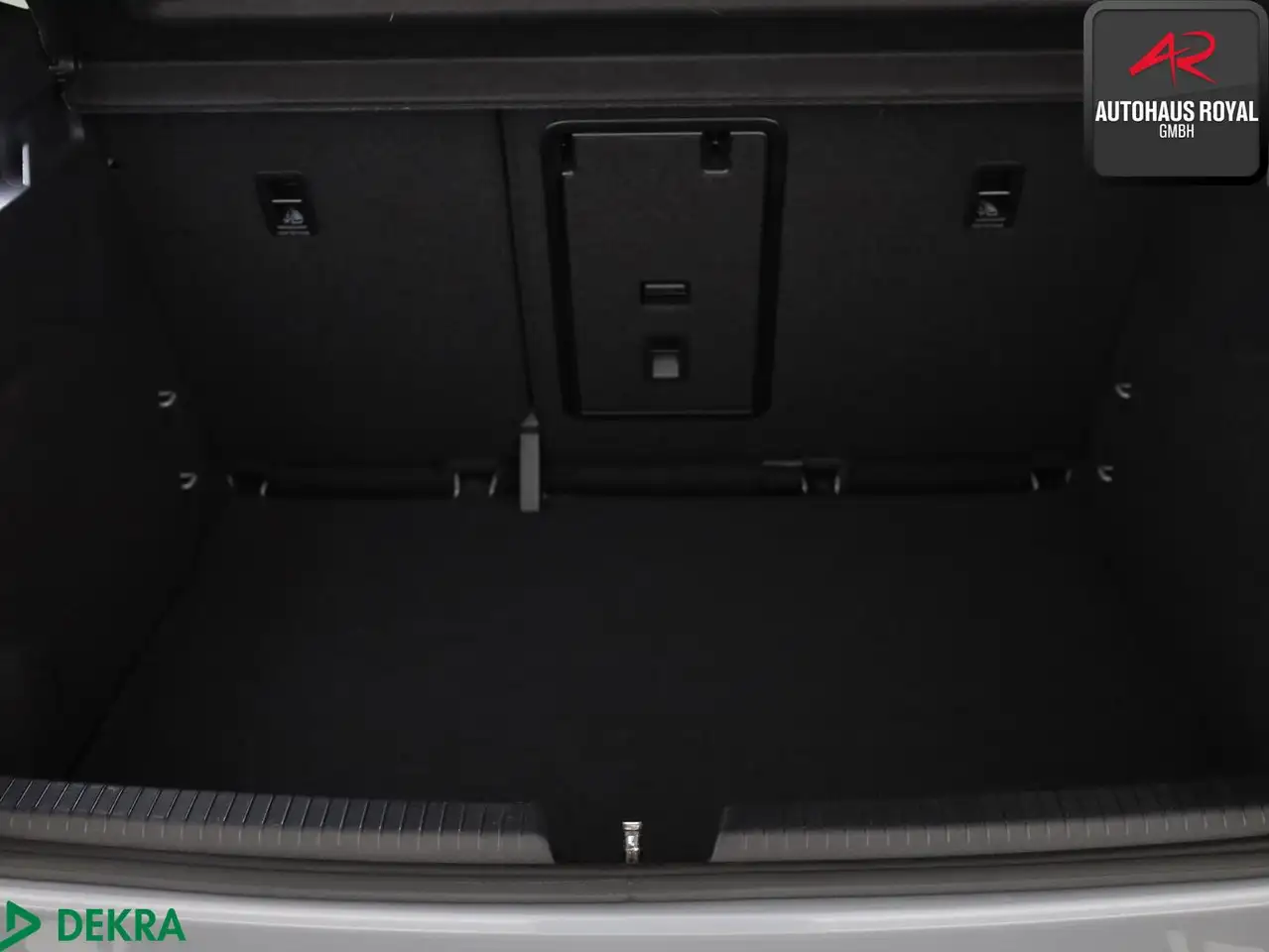 Volkswagen ID.3 PRO MASSAGE,KEYLESS,ACC,KAMERA,CARPLAY,1.HD — Vehicle gallery 14
