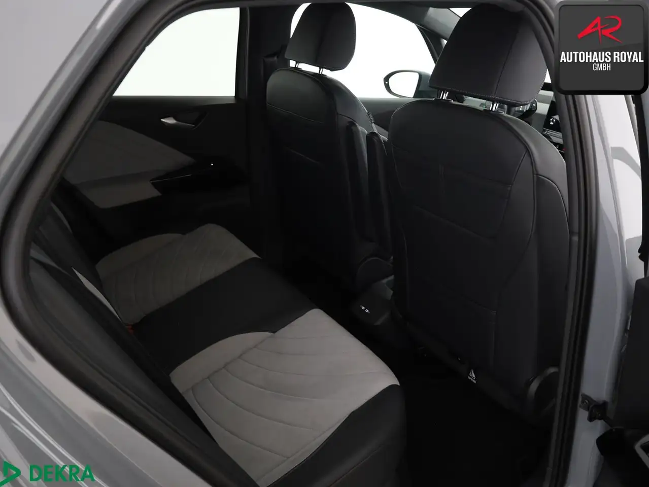 Volkswagen ID.3 PRO MASSAGE,KEYLESS,ACC,KAMERA,CARPLAY,1.HD — Vehicle gallery 13
