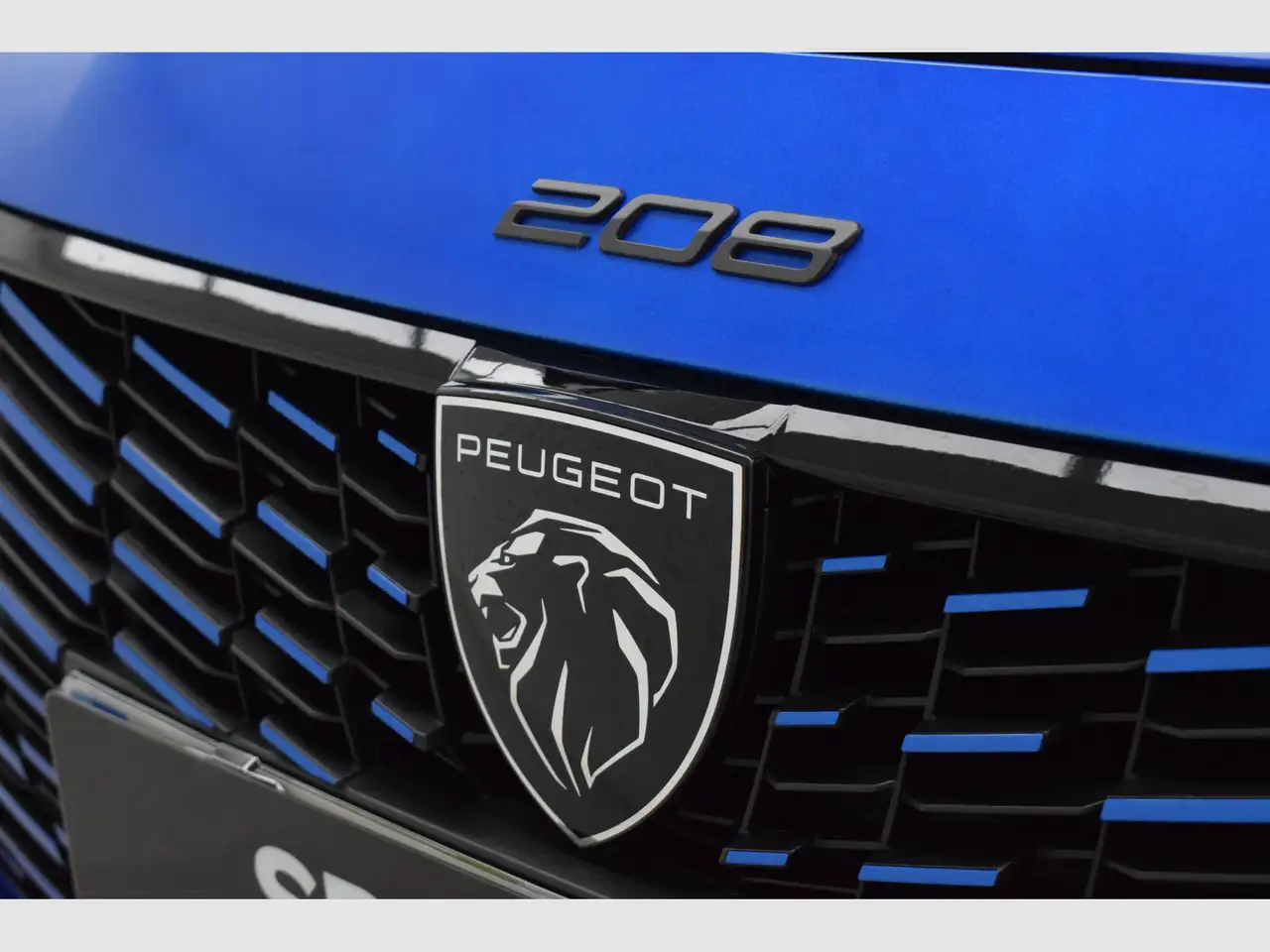 Peugeot 208 Allure Gasolina 100 S&S 6 Vel. MAN — معرض صور السيارة 21