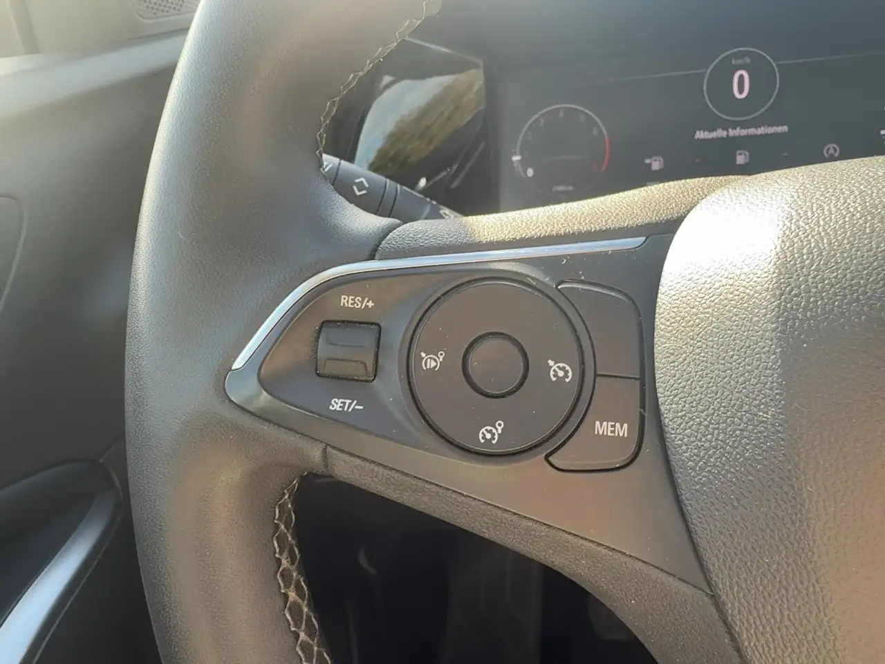 Opel Grandland 1.2 Turbo ENJOY Navi Kamera Sitzheizung — معرض صور السيارة 12