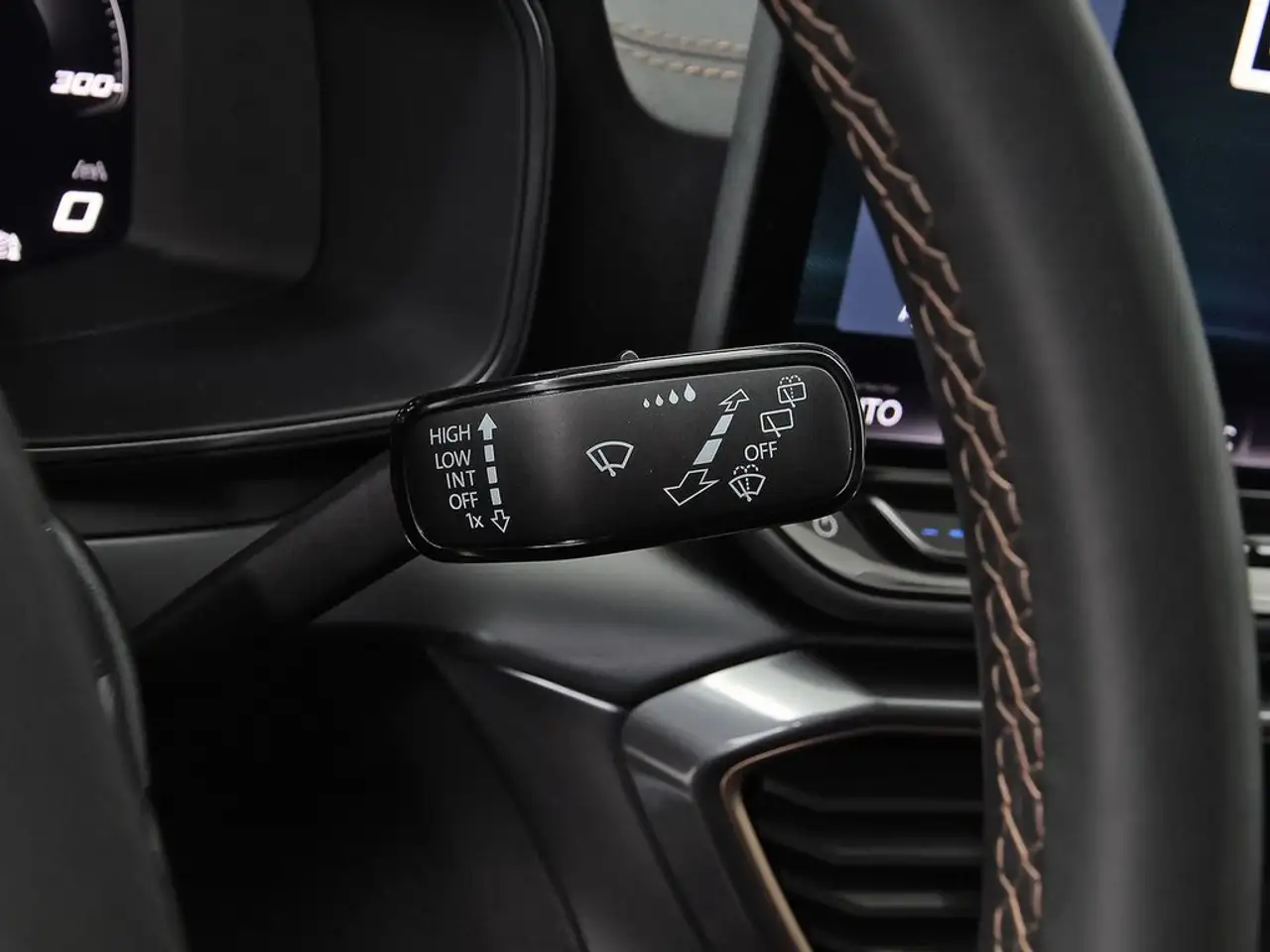 CUPRA Formentor 1.5 eTSI 110kW (150 CV) DSG — Vehicle gallery 15