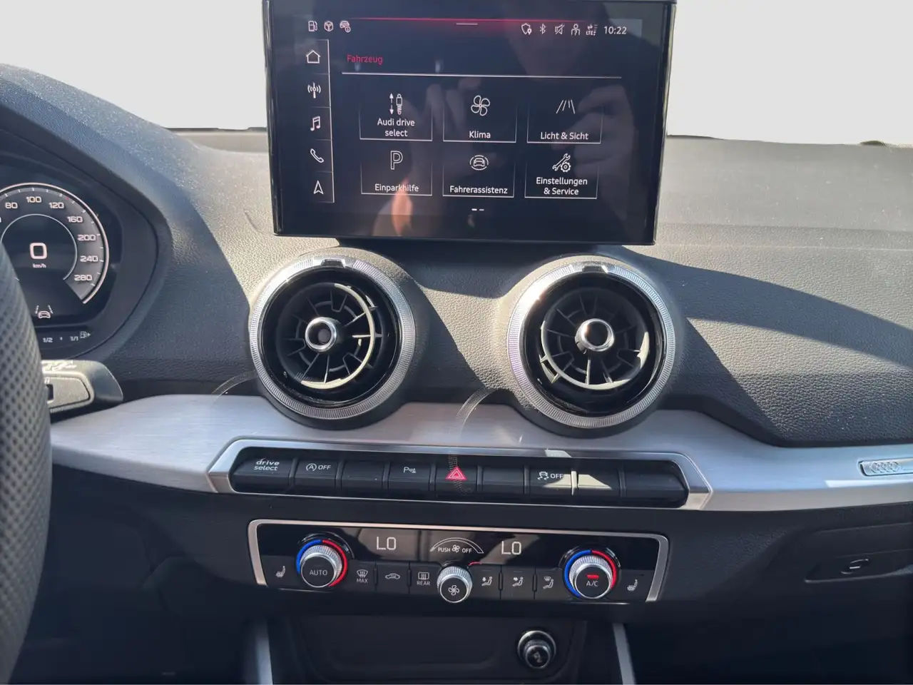 Audi Q2 S line 35 TFSI S tronic Matrix Navi Kamera SH — Galería del vehículo 11