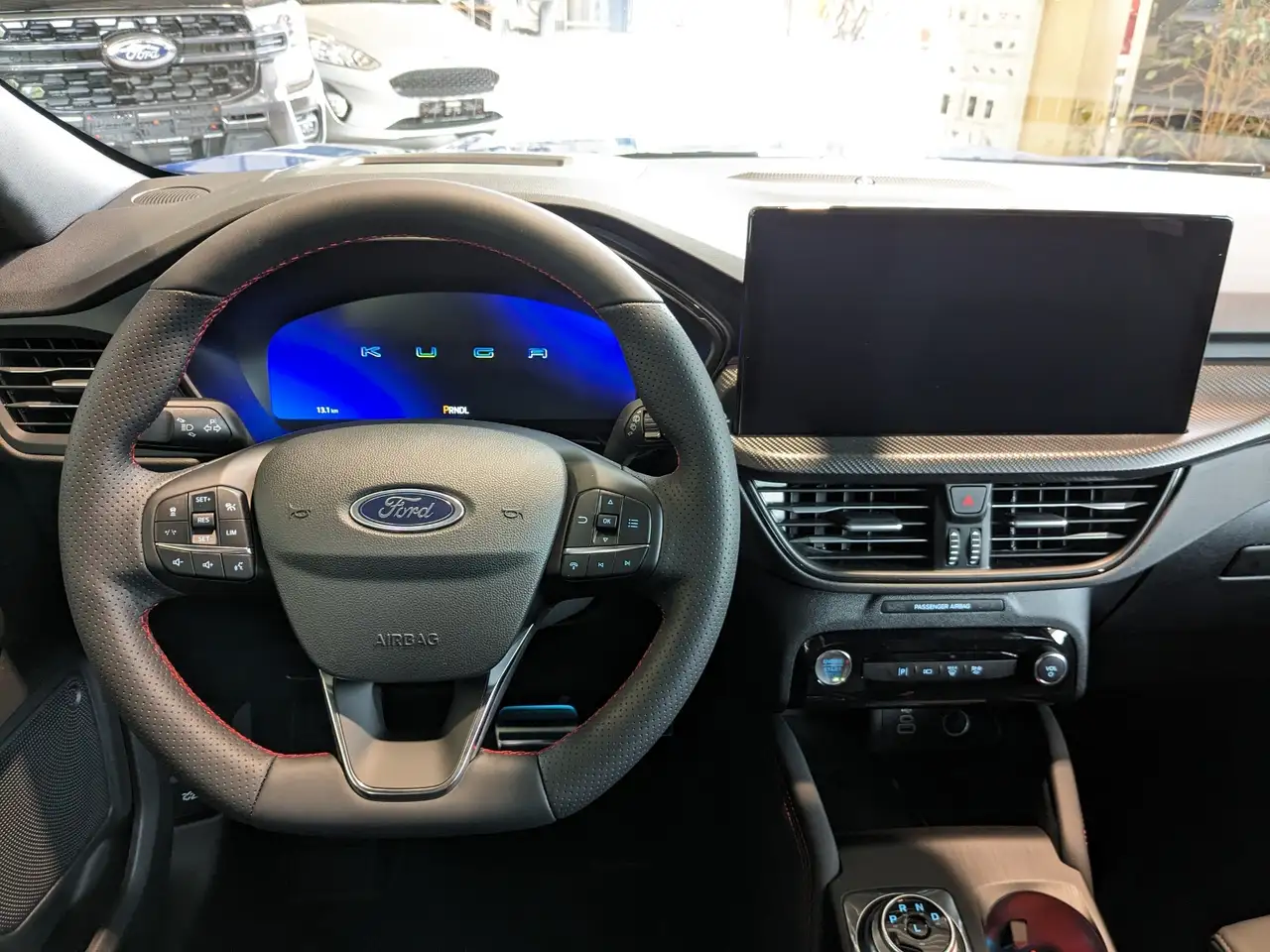 Ford Kuga 2.5 l PHEV 178 kW ST-Line X — Galería del vehículo 4