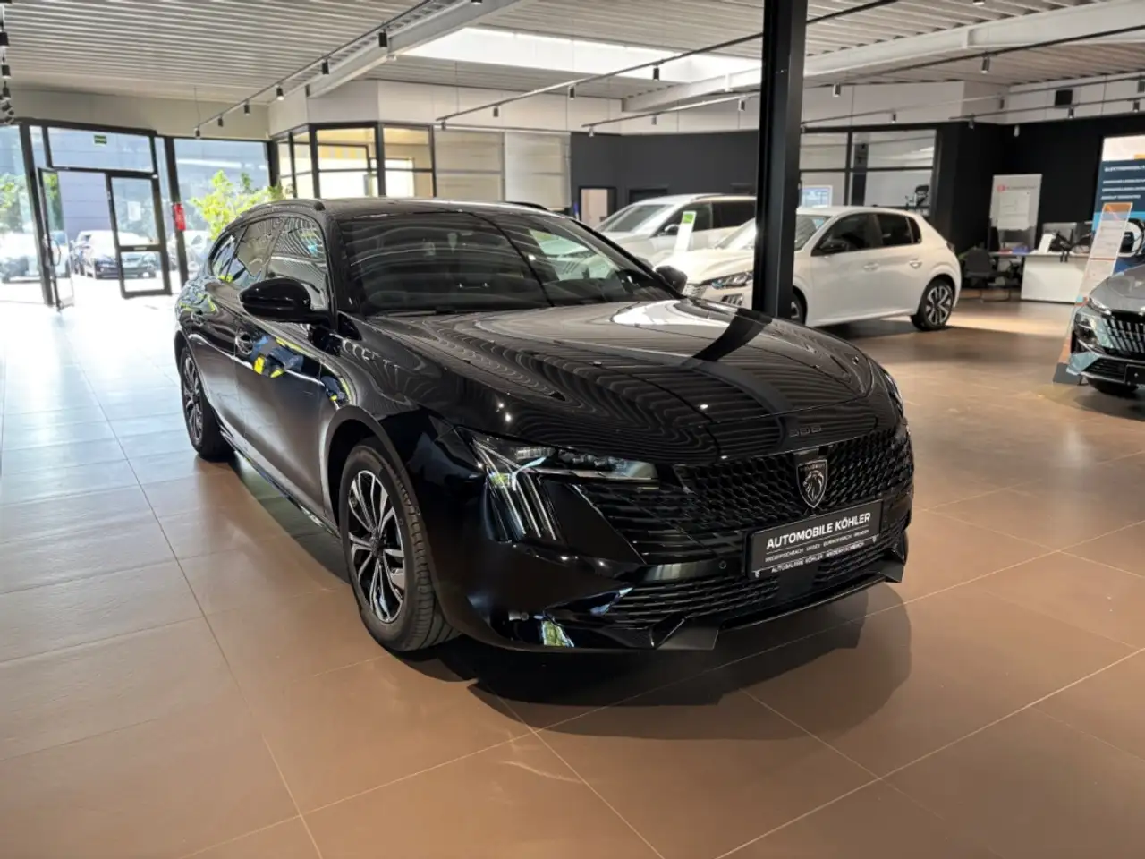 Peugeot 508 SW Allure 130 EAT8 KOMFORTSITZE SITZHEIZUNG — معرض صور السيارة 2