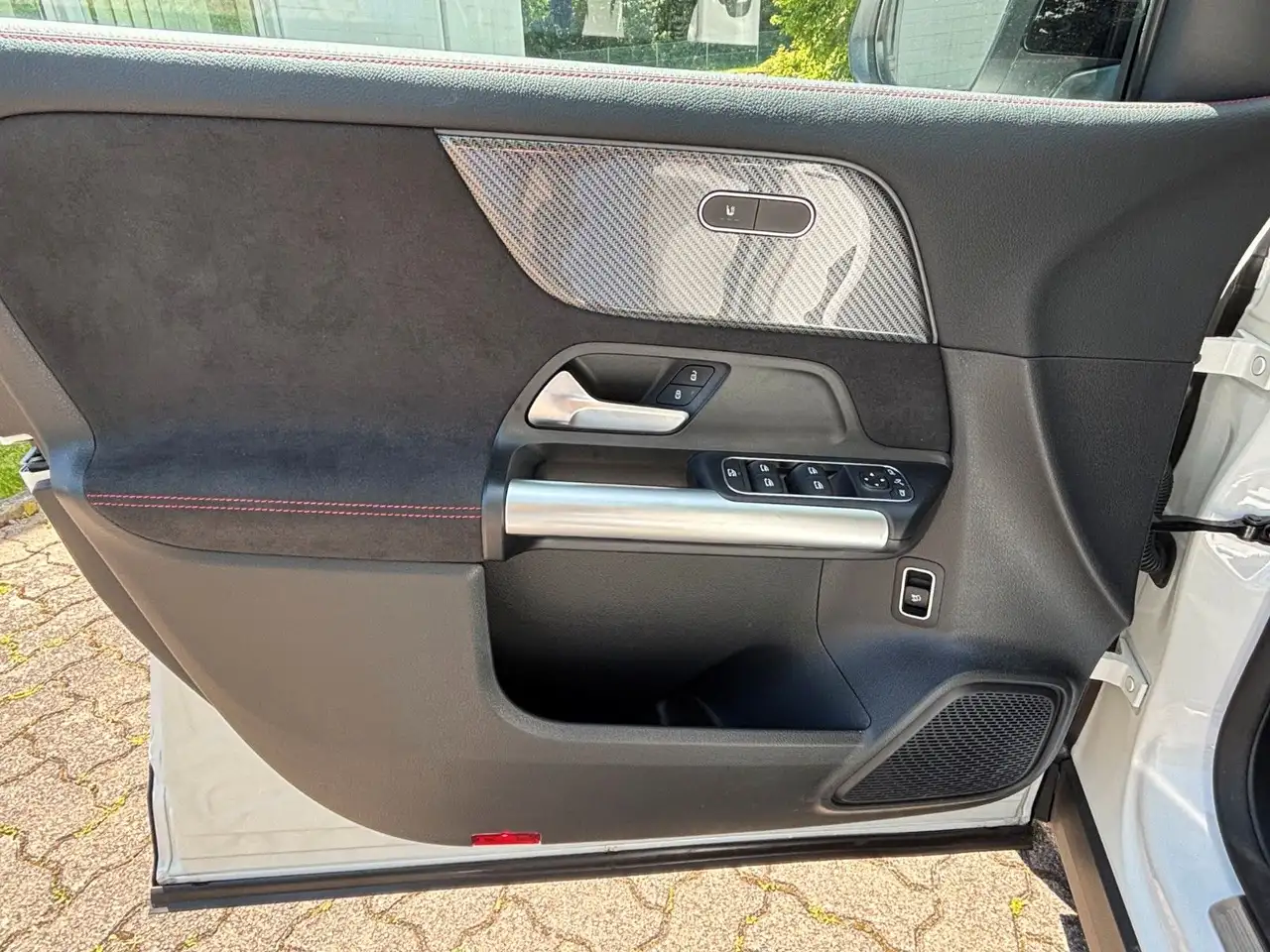 Mercedes-Benz GLA 180 AMG, Night, AHK, LED, 360°,... — Galería del vehículo 12