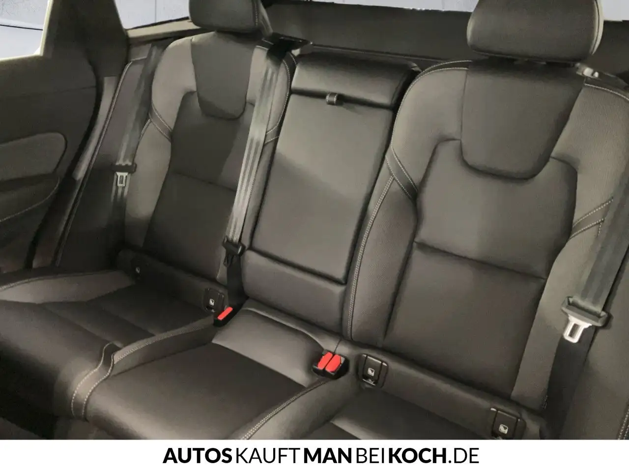 Volvo XC60 B4B Plus Dark ACC BLIS AHK VLED 4xSHz H&K LED — معرض صور السيارة 8