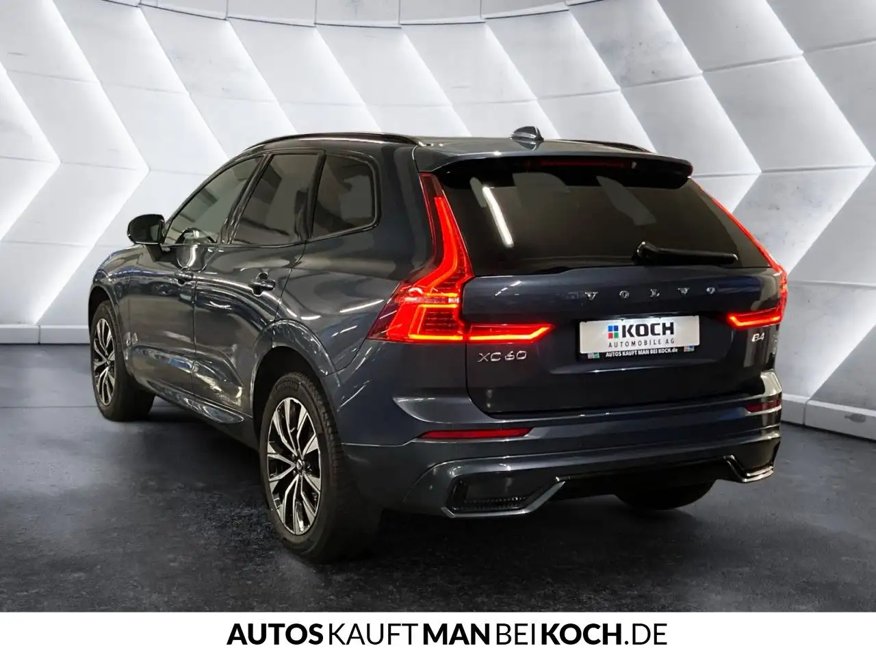 Volvo XC60 B4B Plus Dark ACC BLIS AHK VLED 4xSHz H&K LED — معرض صور السيارة 4