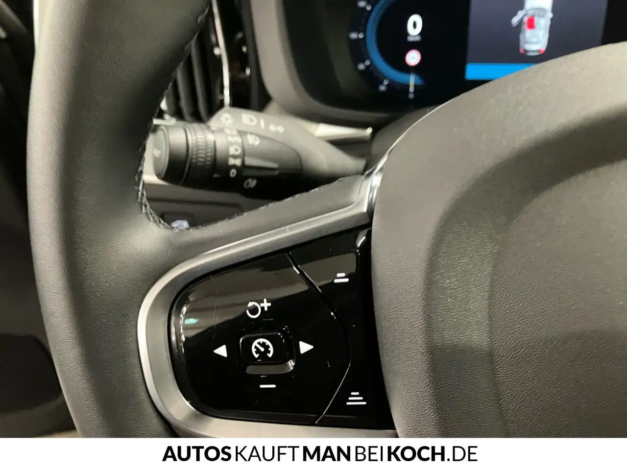 Volvo XC60 B4B Plus Dark ACC BLIS AHK VLED 4xSHz H&K LED — معرض صور السيارة 20