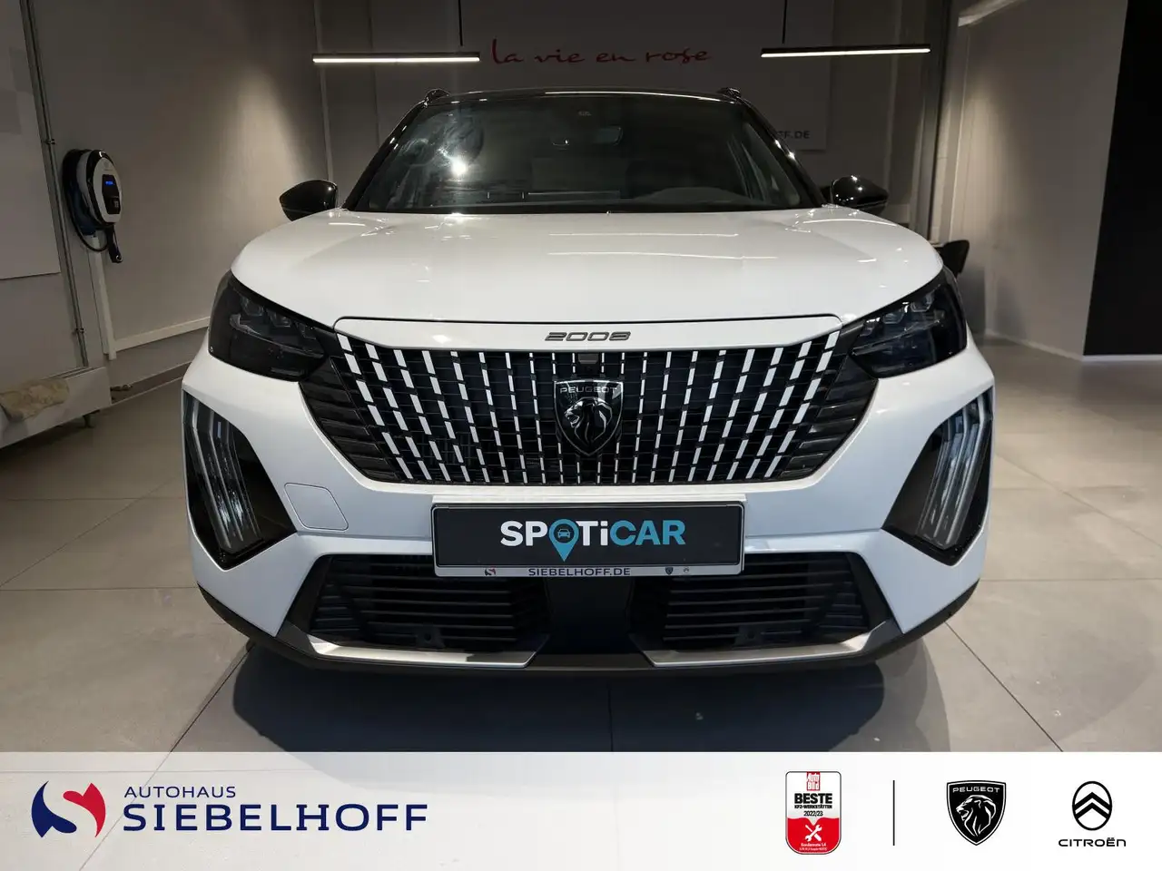 Peugeot 2008 GT PureTech 130 EAT8 — معرض صور السيارة 3