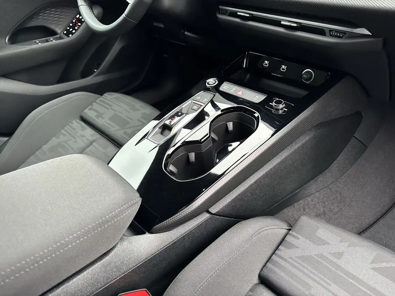 Audi A5 TFSI qu AHK/LED+/Tech/ACC/Kam/sound/Ass — Galería del vehículo 22