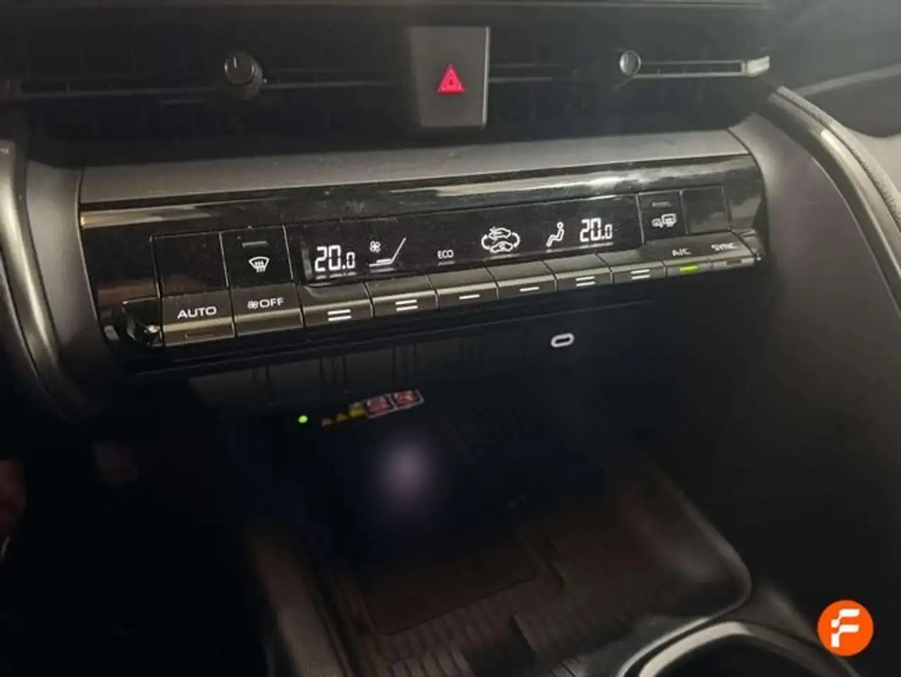Toyota C-HR 140H Advance — Vehicle gallery 22