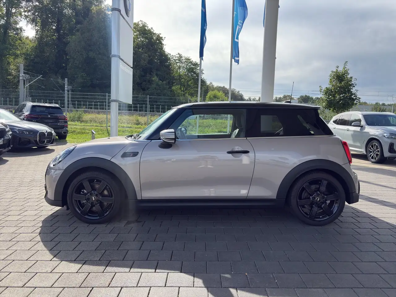 MINI Cooper S 3-Türer DrivingAssist PDC Sportsitz SH — Vehicle gallery 11