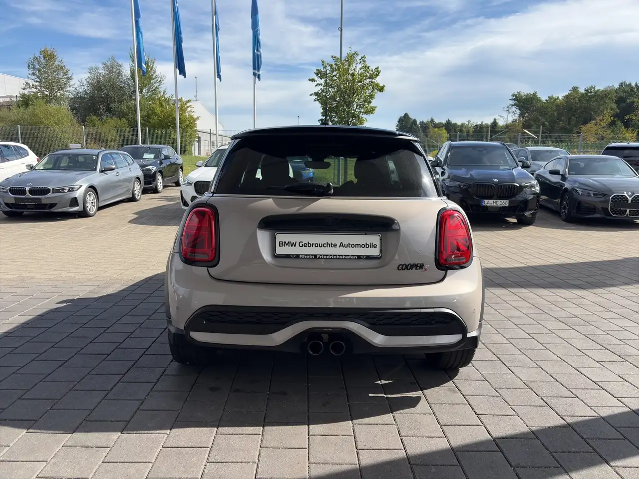 MINI Cooper S 3-Türer DrivingAssist PDC Sportsitz SH — Vehicle gallery 4