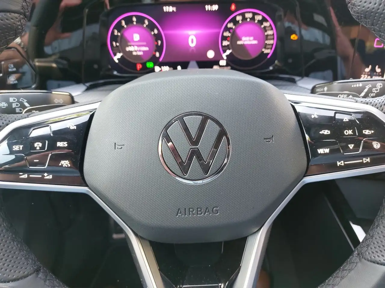 Volkswagen Golf R -Line 1.5 eTSI 110 kW DSG — معرض صور السيارة 12