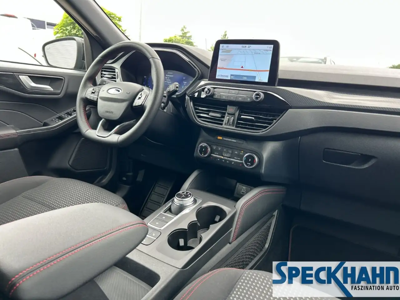 Ford Kuga Plug-In Hybrid ST-Line 2.5 Duratec -PHEV EU6d — معرض صور السيارة 12