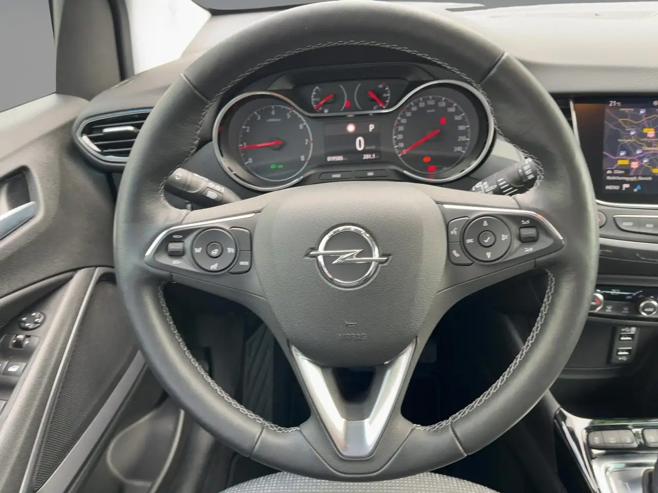Opel Crossland AT6 Elegance LED/Nav/Ergo/SHZ/Kamera — معرض صور السيارة 13