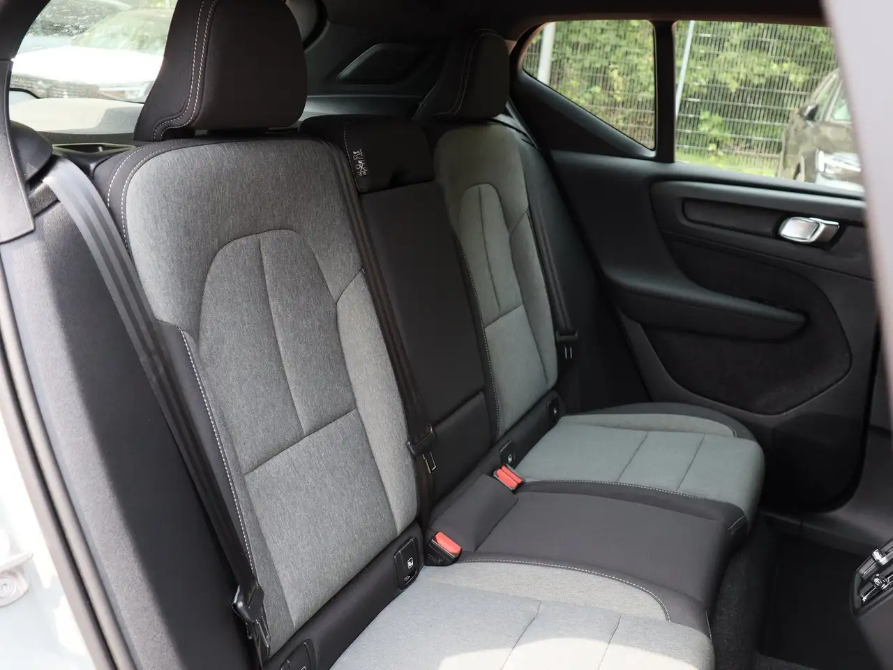 Volvo XC40 B3 Core 2WD — Galerie du véhicule 4