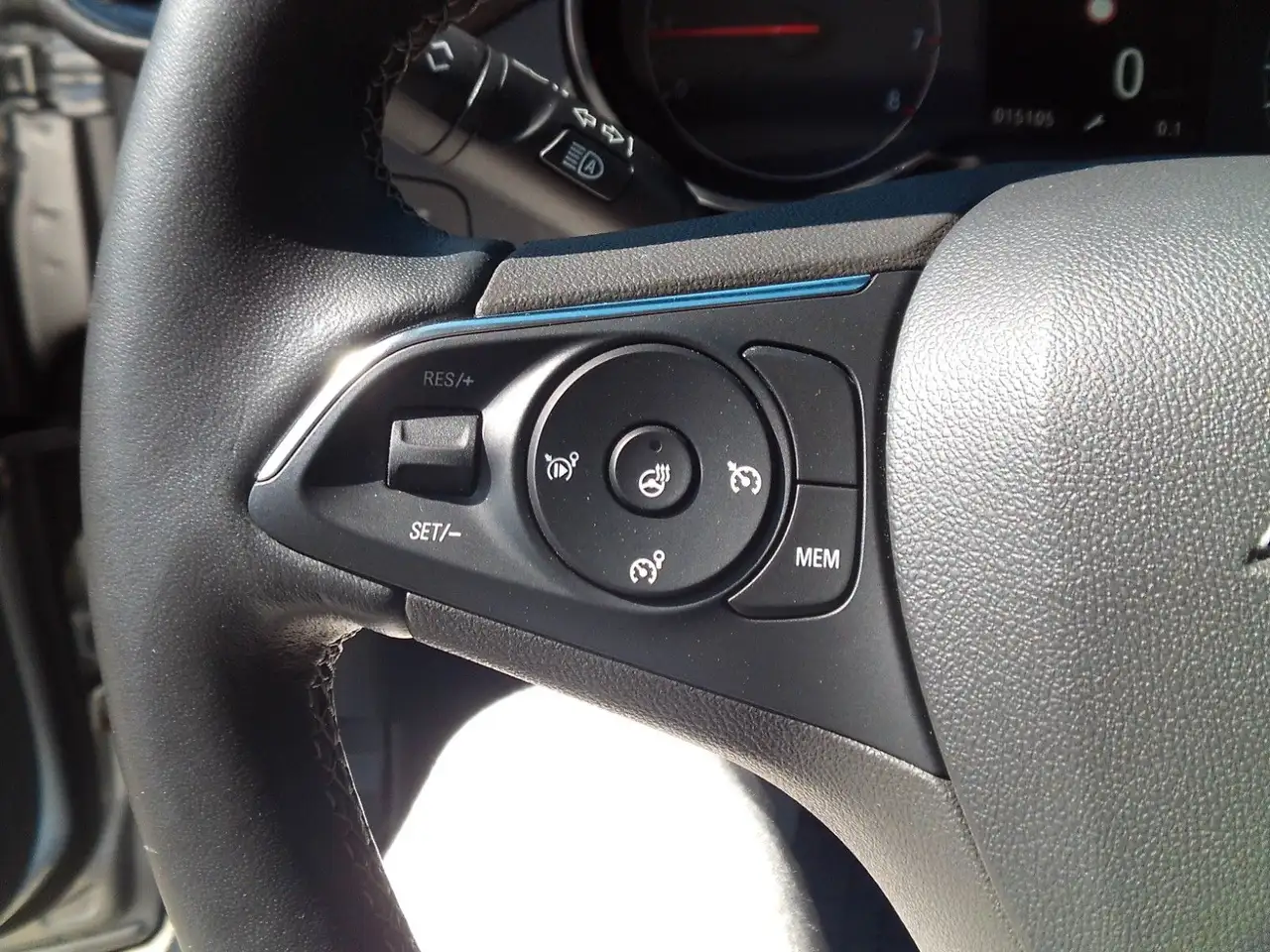 Opel Crossland X Crossland 1.2T Enjoy PDC+Kam SHZ LHZ Navi Pro — Galerie du véhicule 15