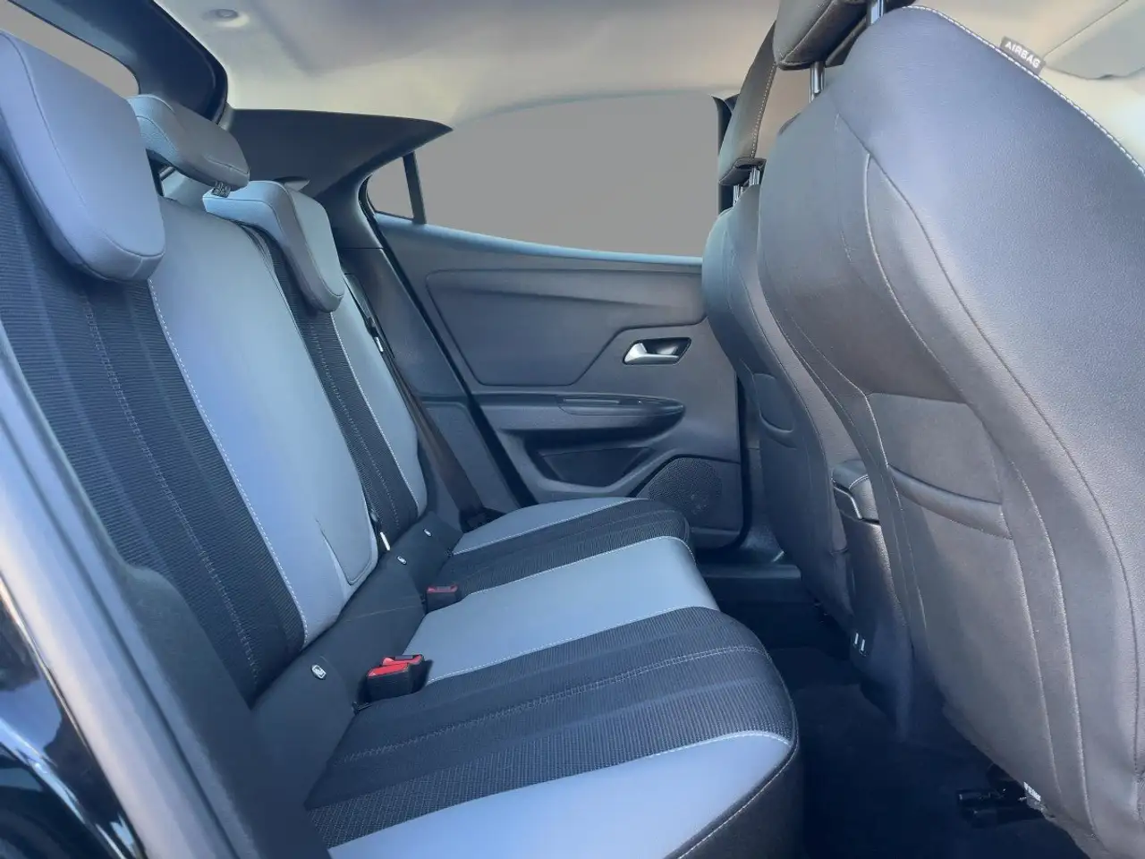 Opel Mokka 1.2 Elegance LED/SHZ/LHZ/PDC/Kamera — Vehicle gallery 10