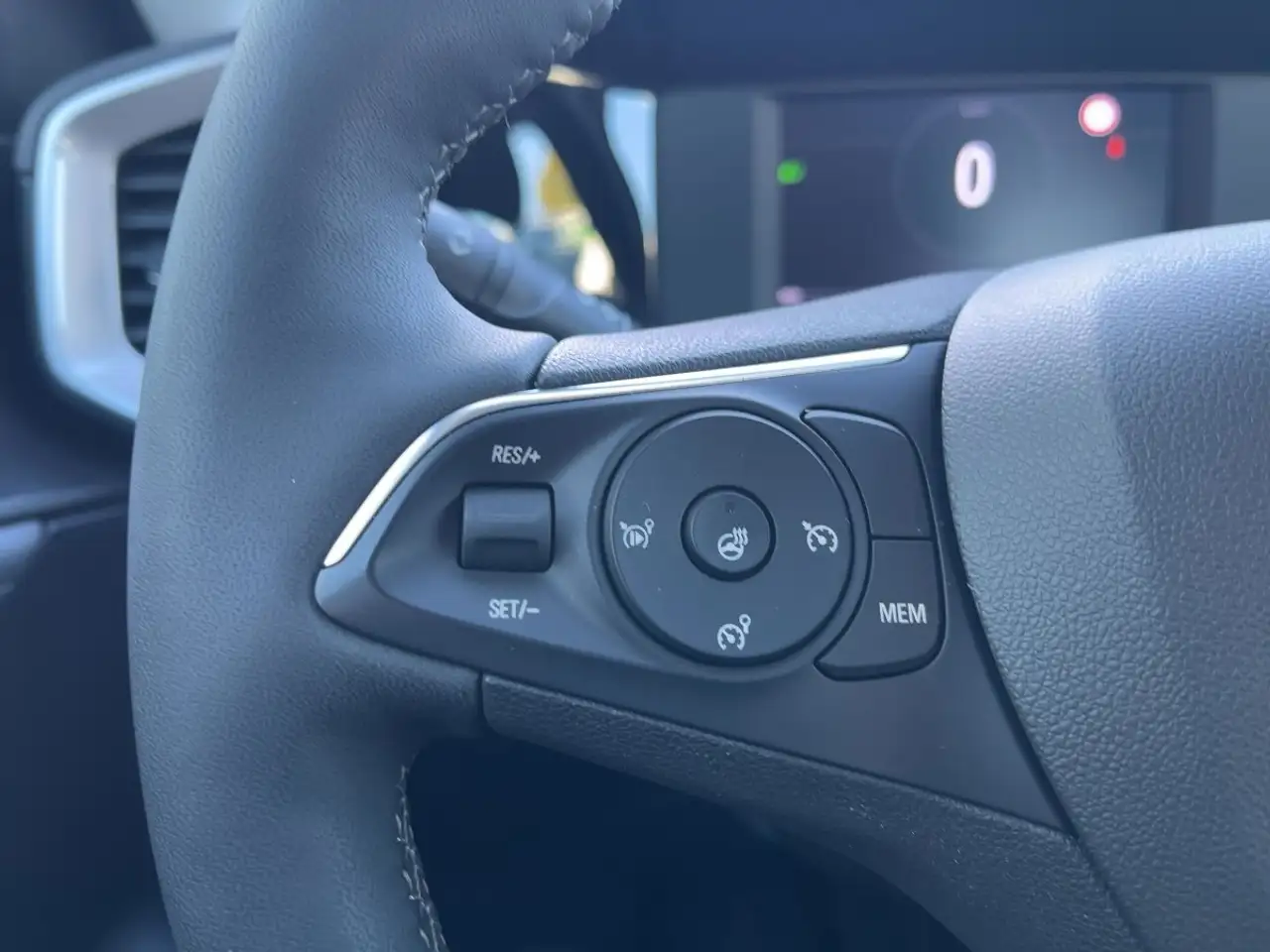 Opel Mokka 1.2 Elegance LED/SHZ/LHZ/PDC/Kamera — Vehicle gallery 18