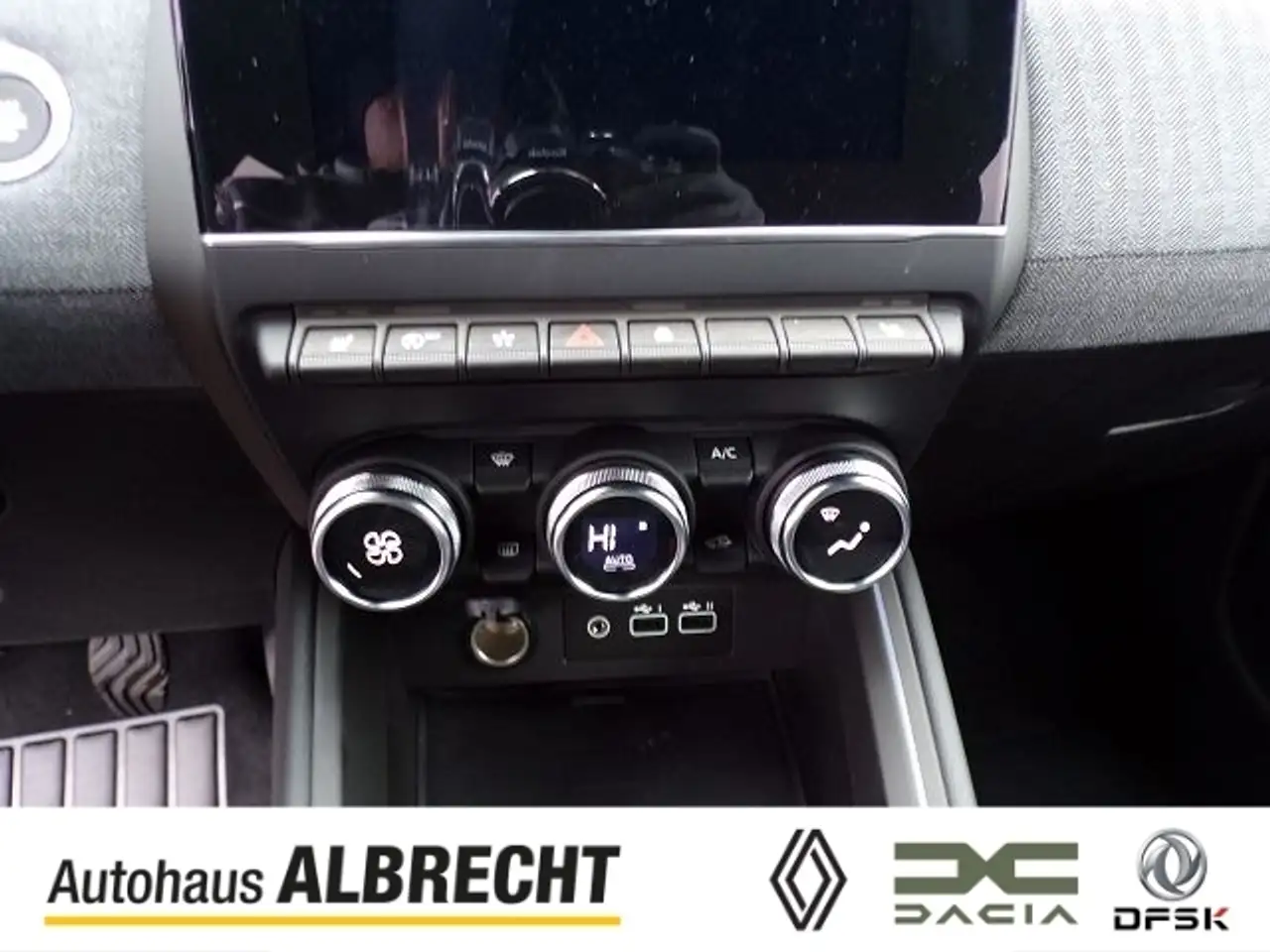 Renault Clio TECHNO TCe 90 — Galería del vehículo 11