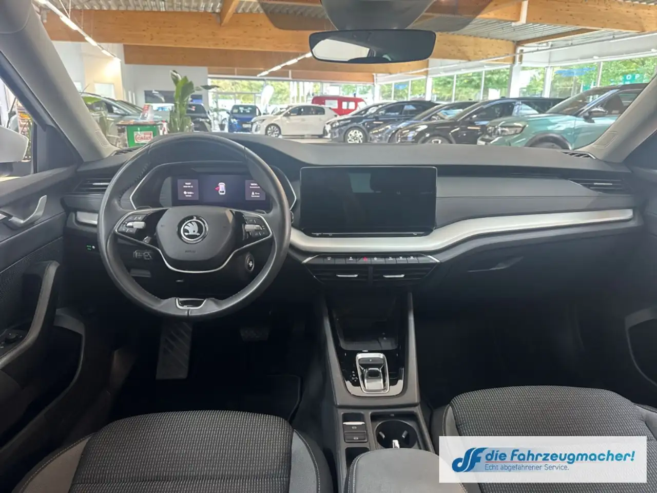 Skoda Octavia Combi 1.5 TSI mHEV 85 kW Selection Navi Digitales — Vehicle gallery 21