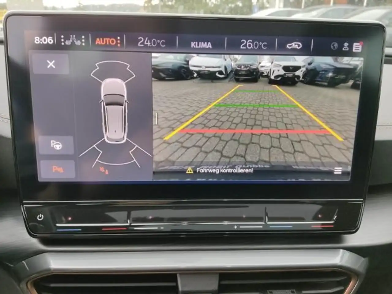 CUPRA Leon LEON SPORTSTOURER VZ 2.0 TSI DSG 4DRIVE AHK NAVI — Galerie du véhicule 24