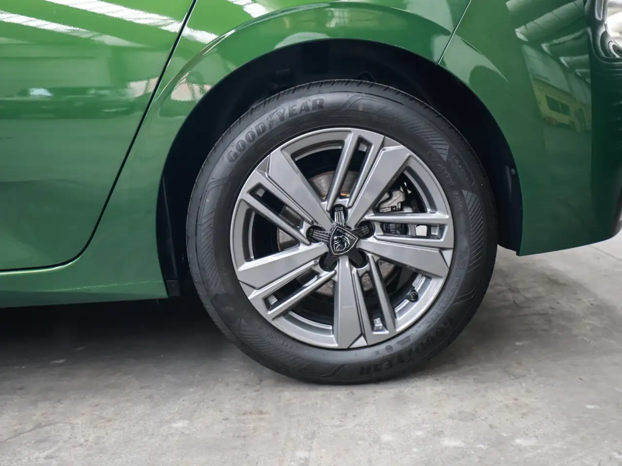 Peugeot 308 Active Pack PureTech 130 EAT8 LED SPURH. — معرض صور السيارة 6