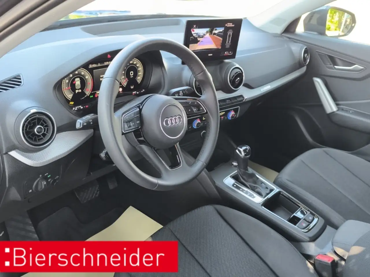 Audi Q2 35 TFSI advanced LED RFK PDC — Vehicle gallery 24