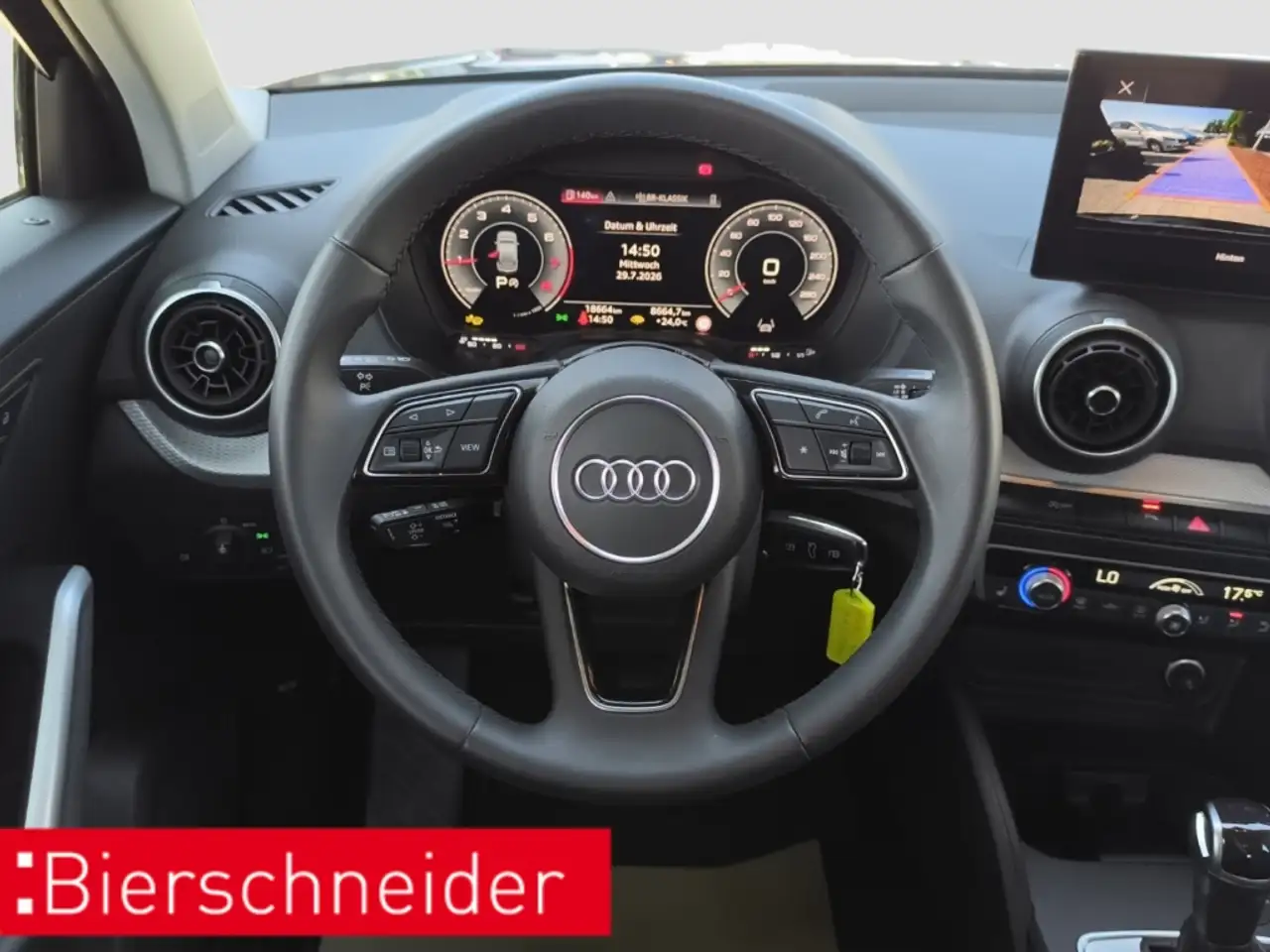 Audi Q2 35 TFSI advanced LED RFK PDC — Vehicle gallery 12
