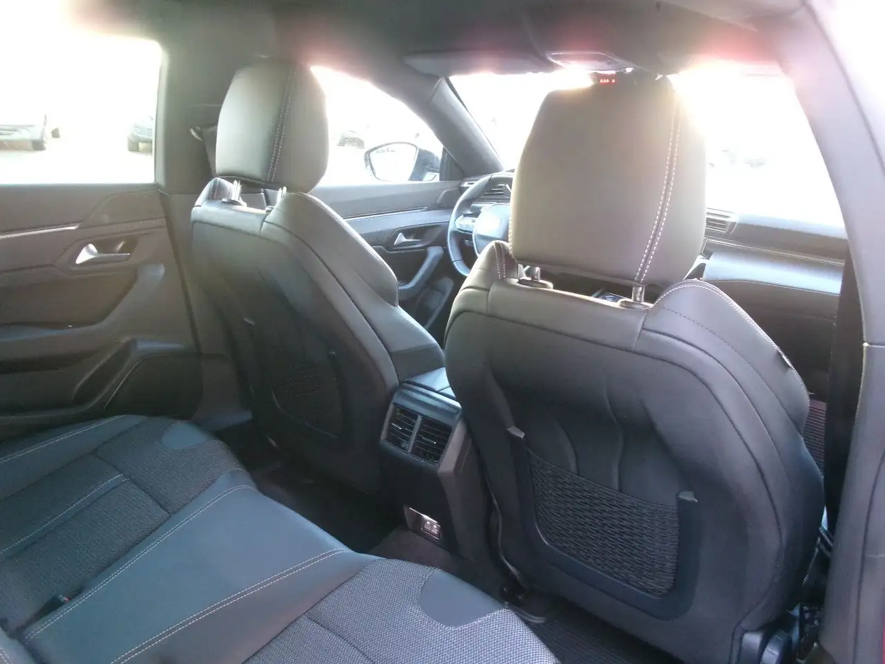 Peugeot 508 SW Allure PT 130 EAT8*el.Heckklappe*SHZ*ACC* — Galerie du véhicule 13